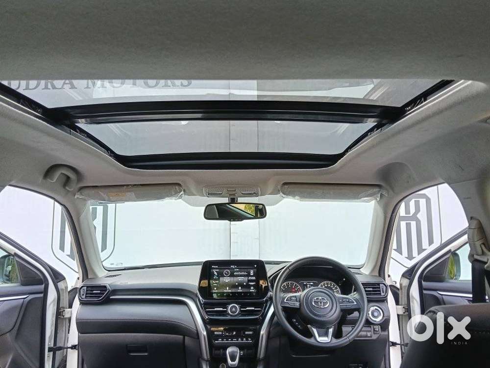 Toyota Urban Cruiser Hyryder 1.5 V Neo Drive At, 2024, Petrol