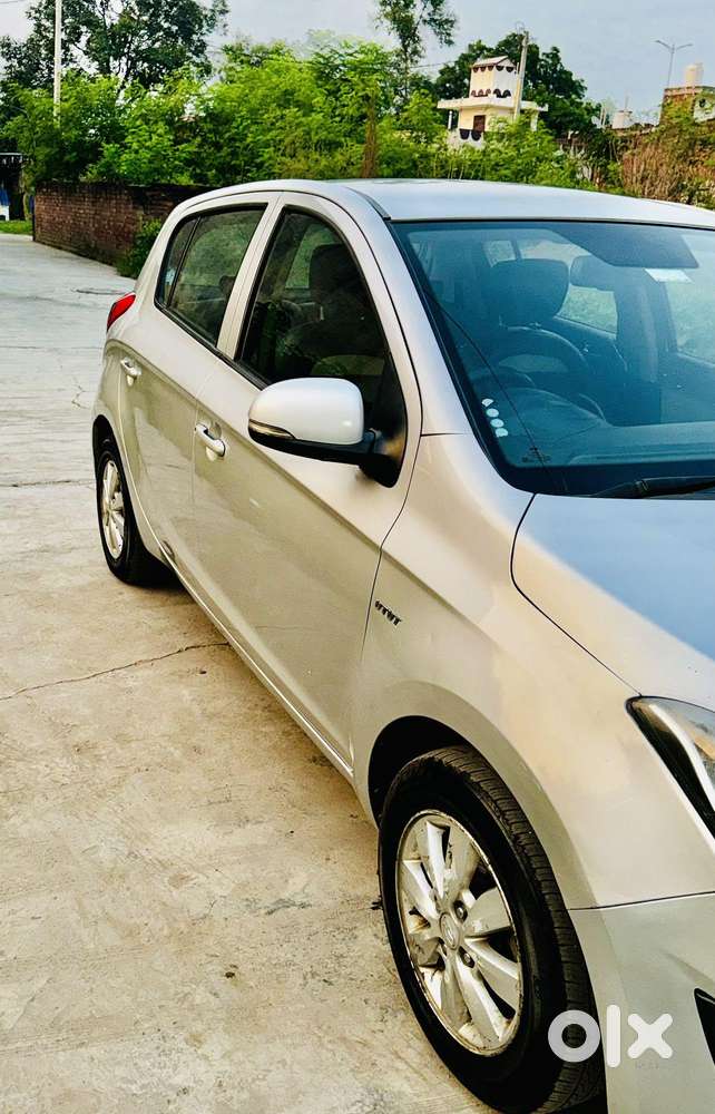 Hyundai I20 2010-2012 1.2 Sportz Option, 2012, Cng & Hybrids