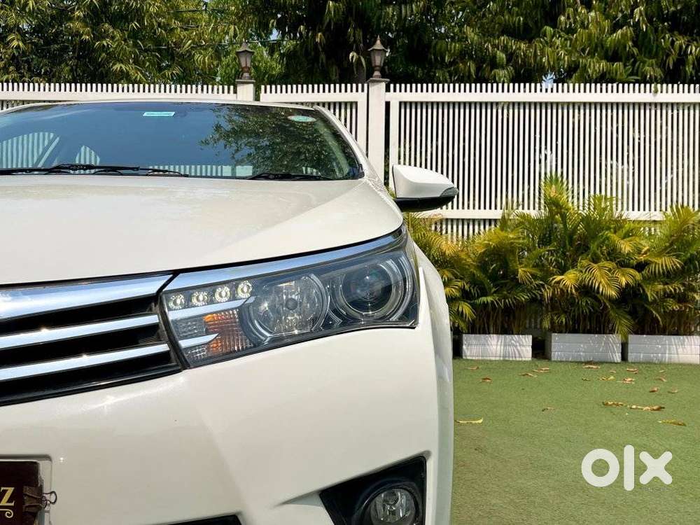 Toyota Corolla Altis 2013-2017 Vl At, 2015, Petrol