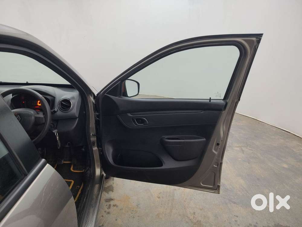 Renault Kwid 2019-ongoing 1.0 Rxt (o), 2018, Petrol