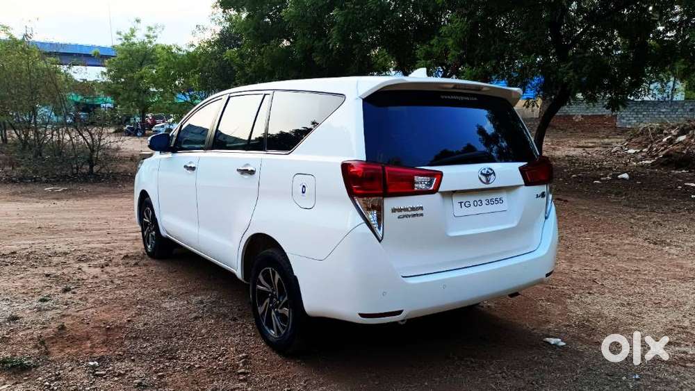 Toyota Innova Crysta, 2023