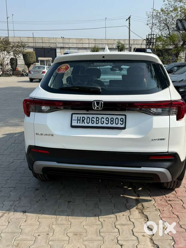 Honda Elevate Zx Petrol 2024.