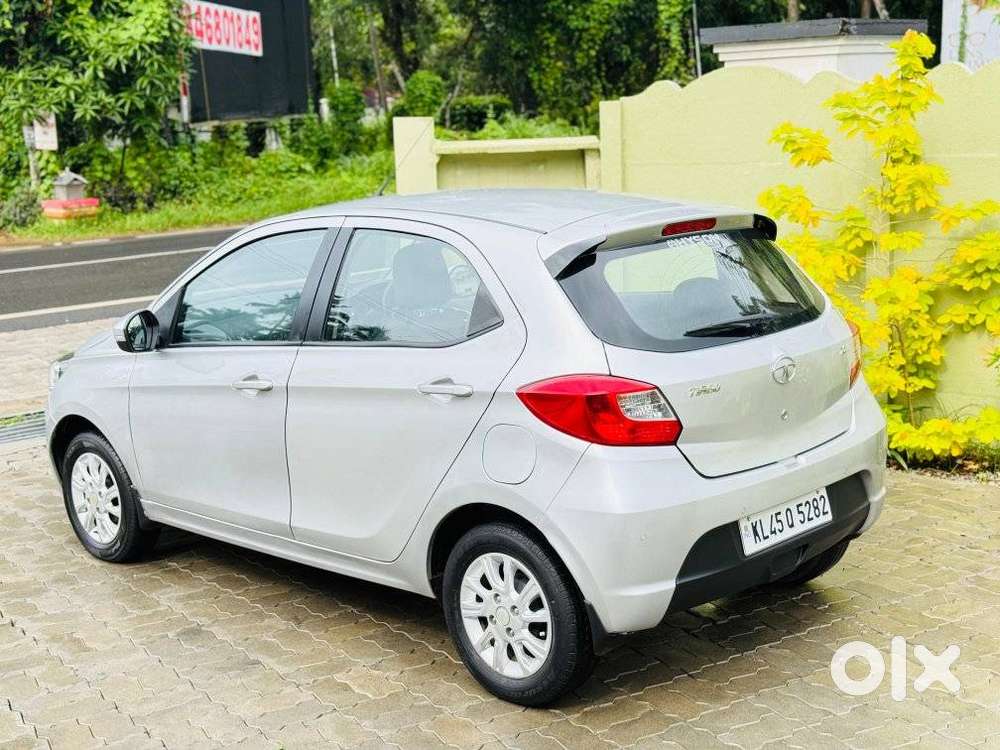 Tata Tiago 1.2 Revotron Xza, 2018, Petrol