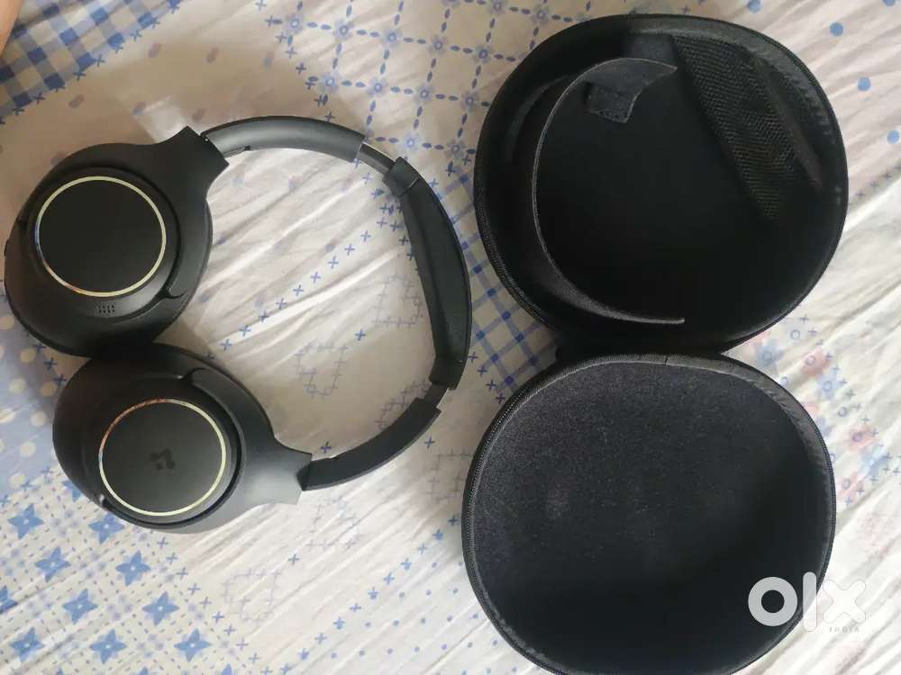 Spigen Headphones (Best sound Quality)