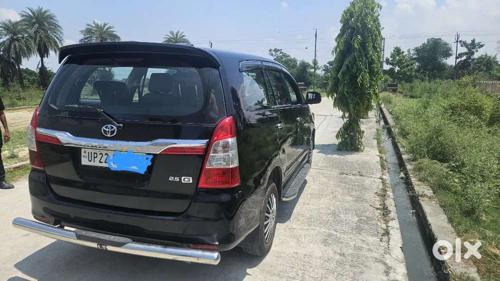 Toyota Innova 2015 Diesel Well Maintained