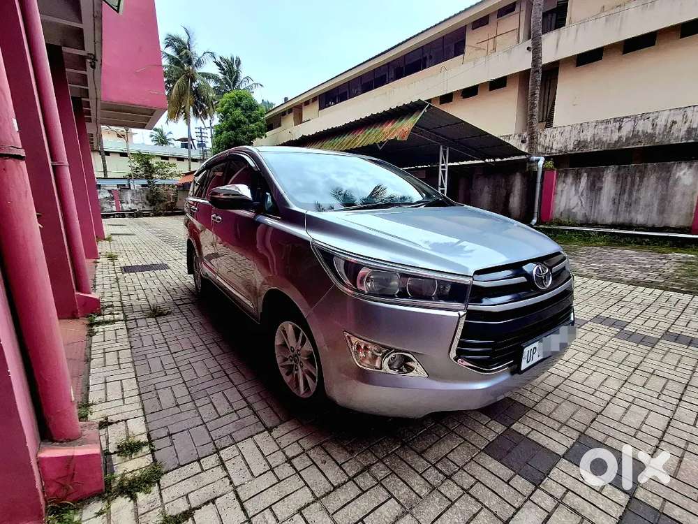 Toyota Innova Crysta 2017 G4,  8 Str, Well Maintained.