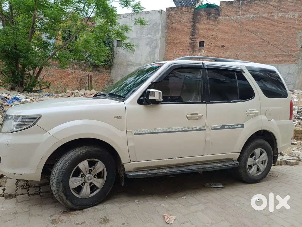 Tata Safari Storme Top Model 2016 Diesel 112000 Km Driven