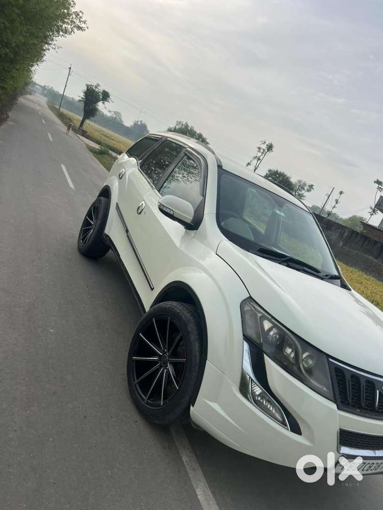Mahindra Xuv700 12 Diesel Good Condition
