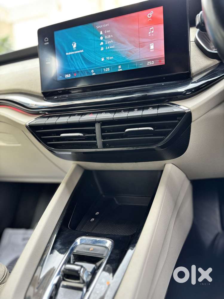 Skoda Octavia 2.0 L K Tsi At, 2022, Petrol