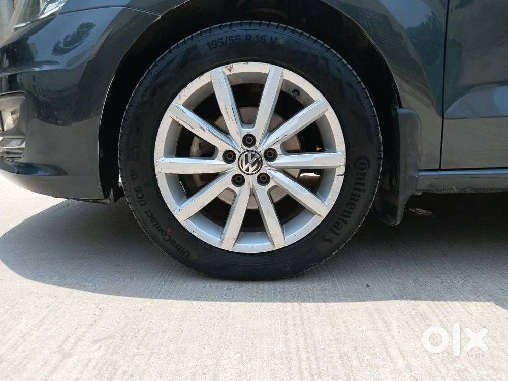 Volkswagen Vento 1.2 Tsi Highline At, 2017, Petrol