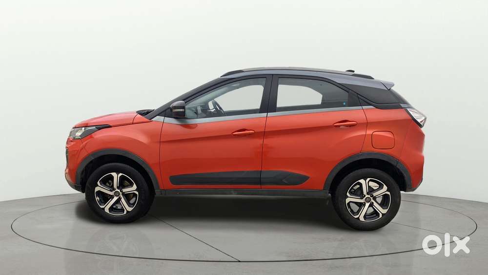 Tata Nexon 1.2 Revotron Xza Plus Premium, 2022, Petrol