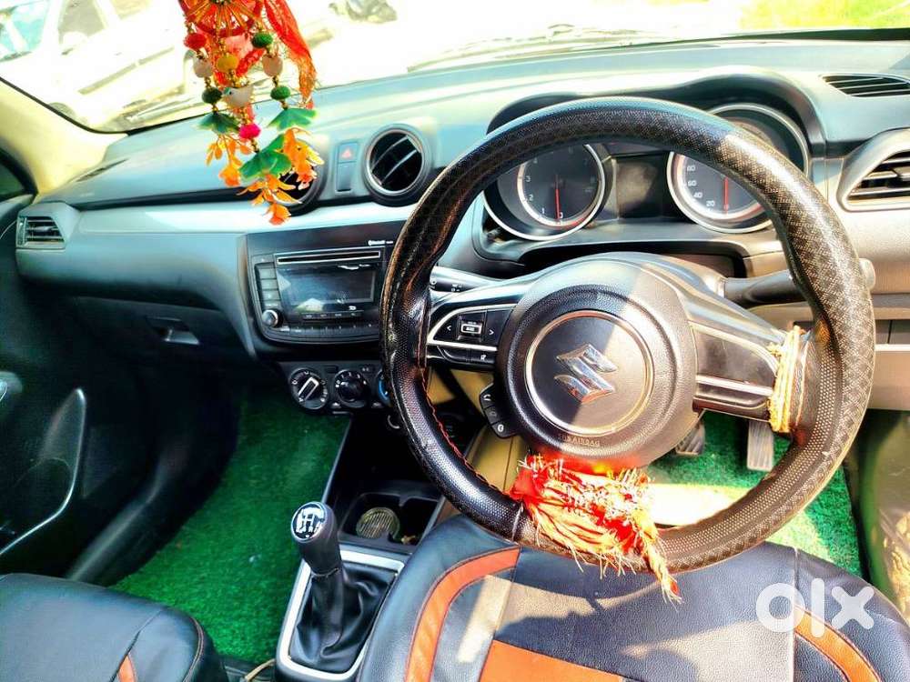 Maruti Suzuki Swift Vxi + Manual, 2018, Petrol