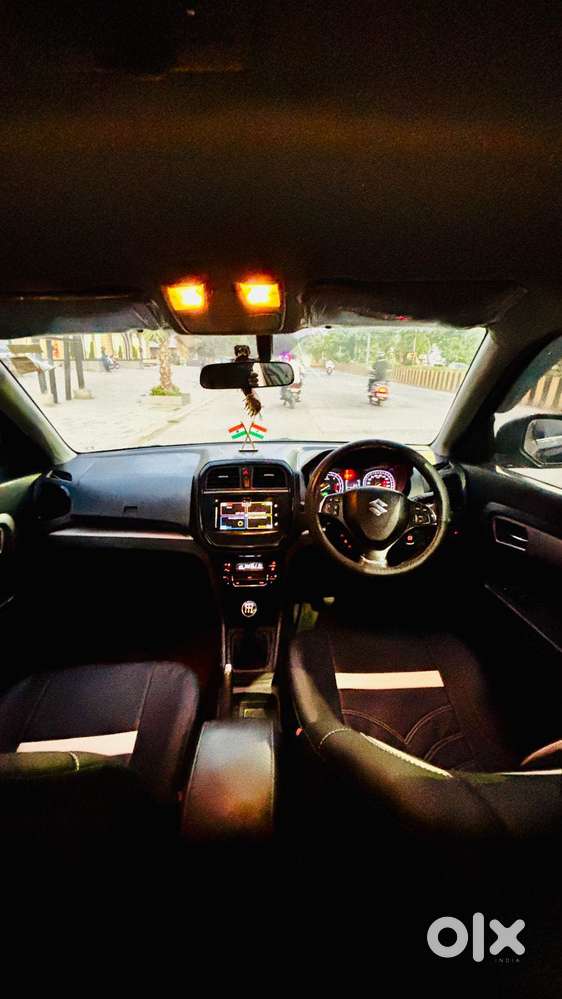 Maruti Suzuki Vitara Brezza Zdi+ Dual Tone Mt, 2017, Diesel