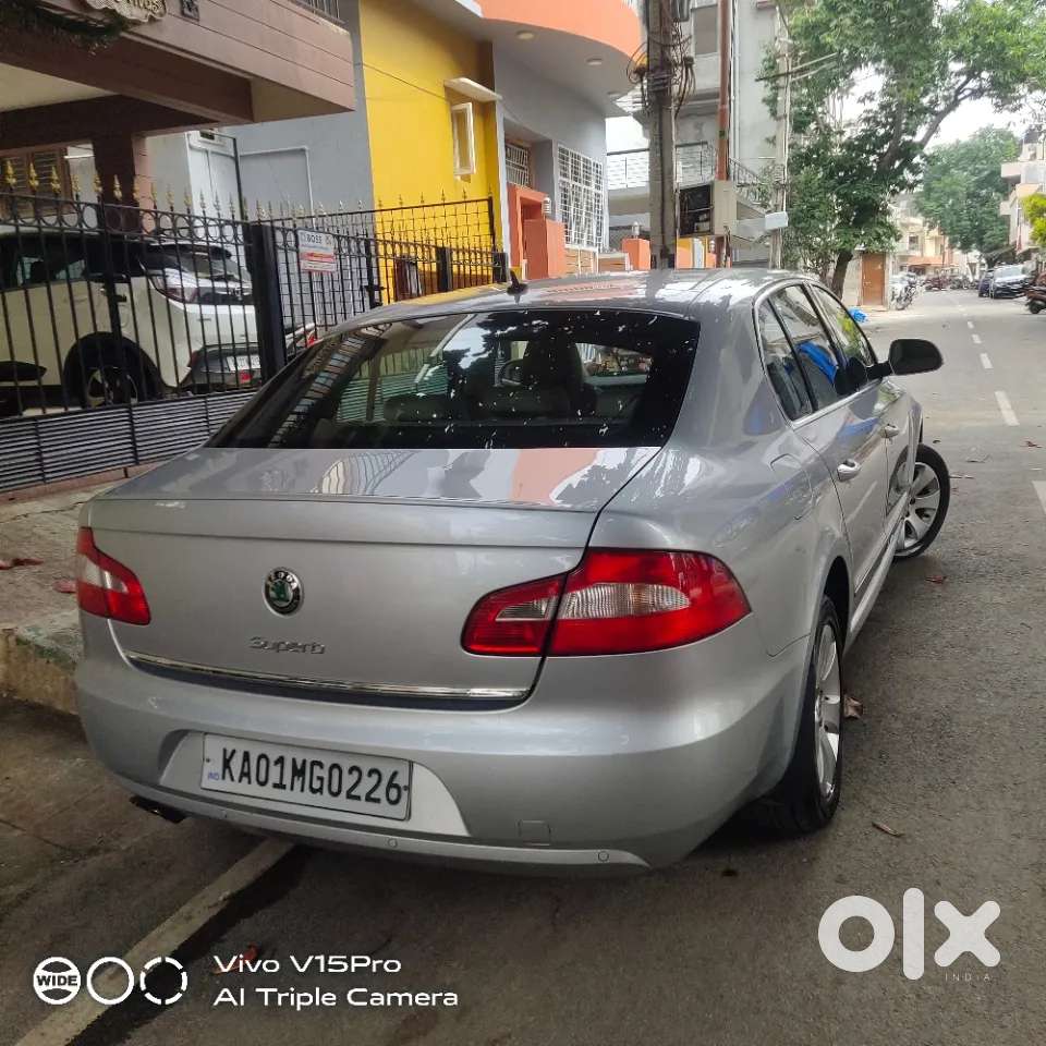 Skoda Superb, 2010, Petrol
