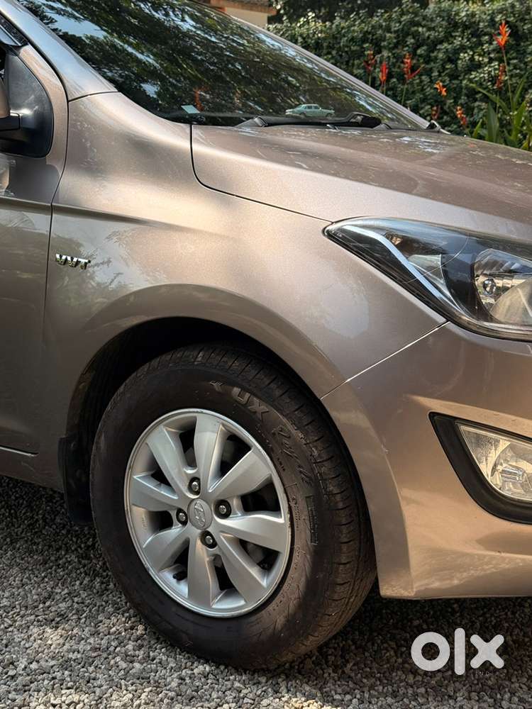 Hyundai I20 Petrol Manual 2012