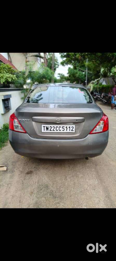 Nissan Sunny, 2011, Petrol