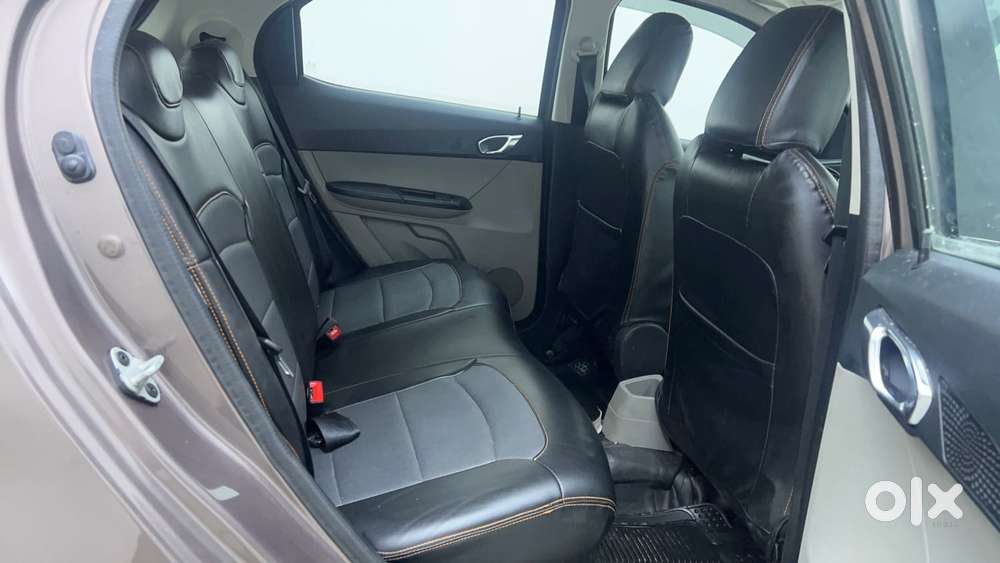 Tata Tiago Xza, 2018, Petrol