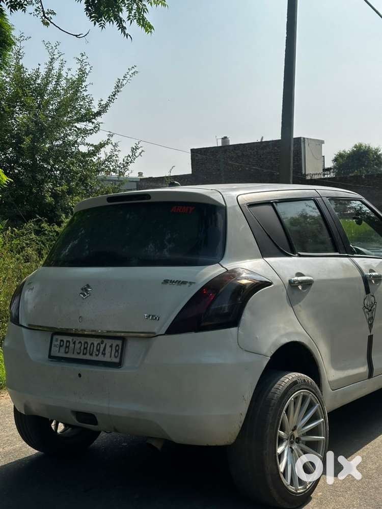 Maruti Suzuki Swift 2012