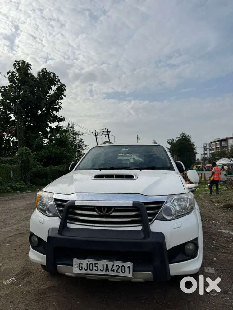Toyota Fortuner 2012 Manual