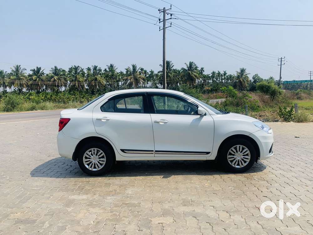 Maruti Suzuki Swift Dzire 1.3 Vxi, 2022, Petrol