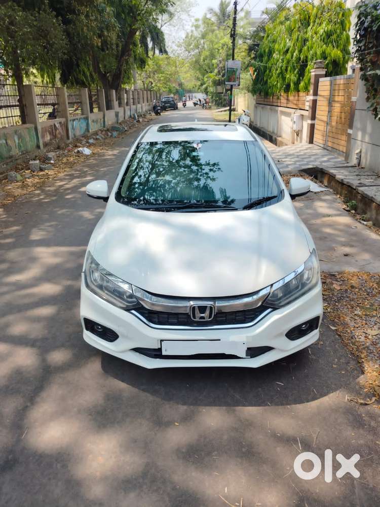 Honda City V Mt Sunroof, 2018, Petrol