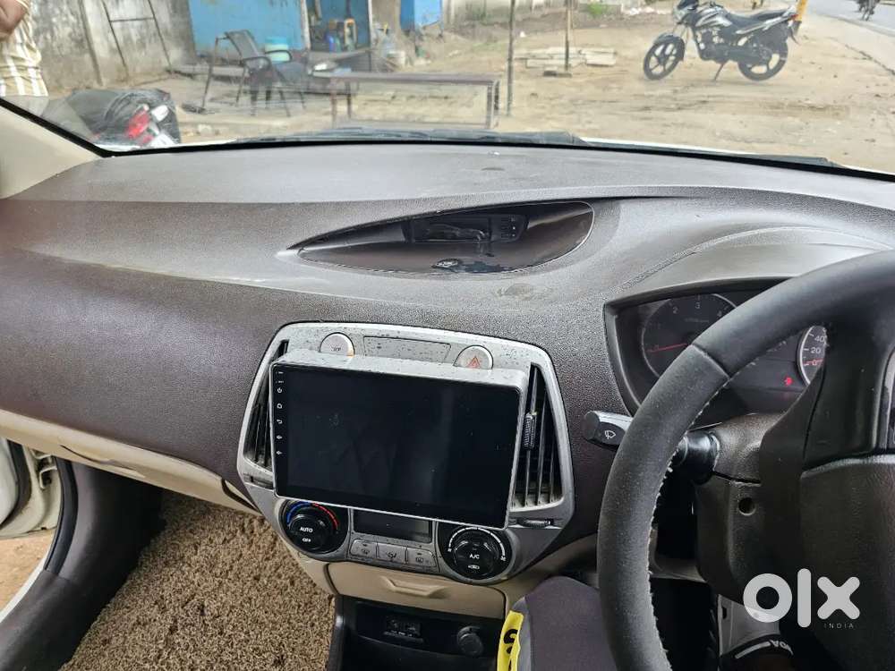 Hyundai I20 Sportz 2011 Diesel Manual Urgent Bechna Hai