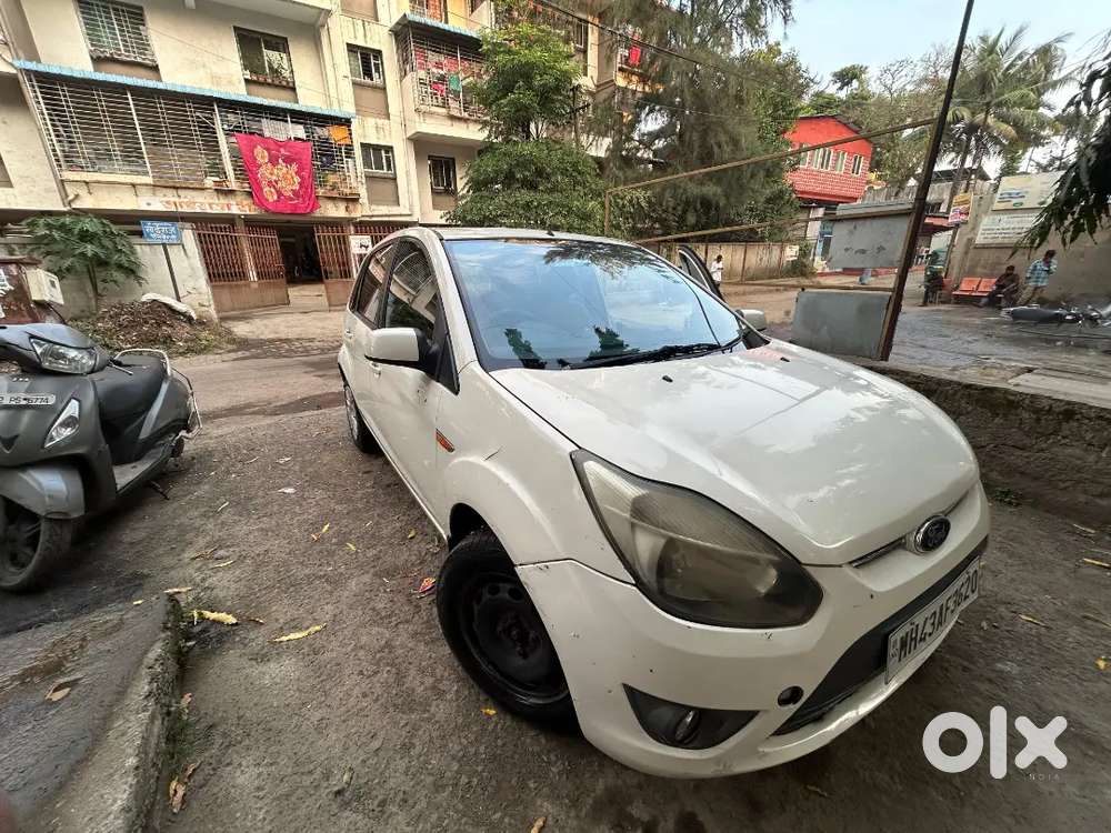 Ford Figo 1.2 Titanium Plus 2010