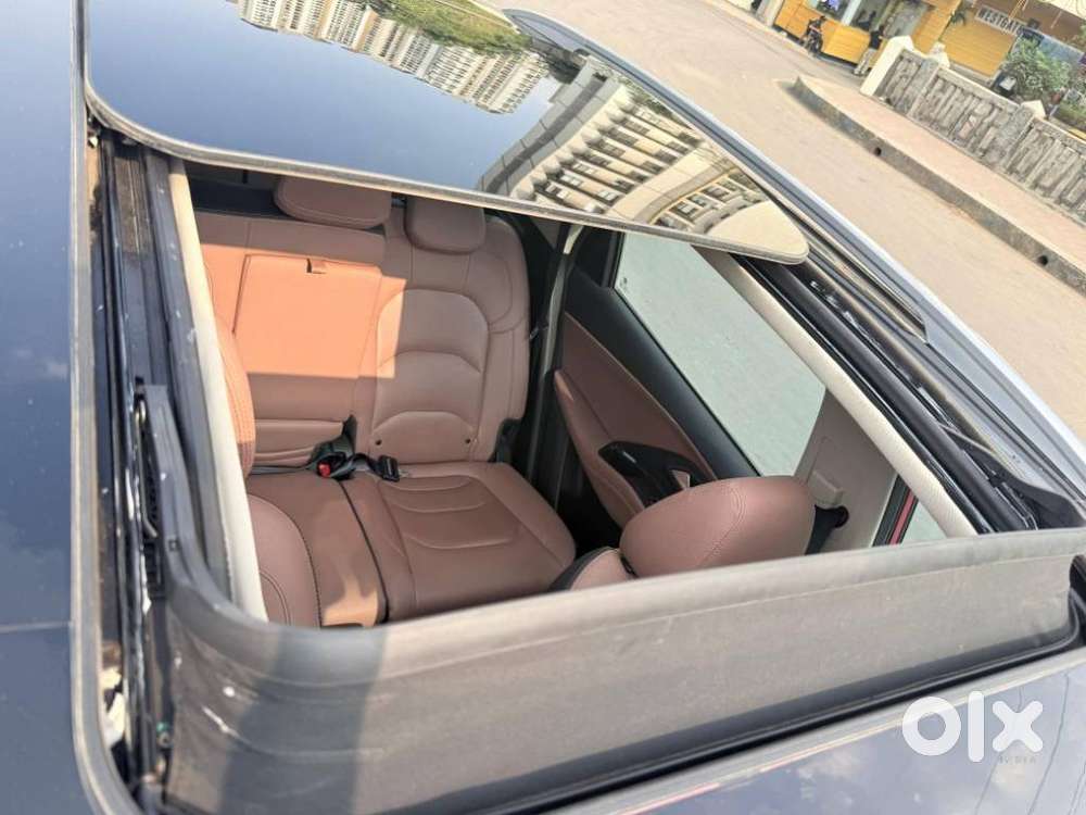 Mg Hector Plus Sharp Pro 1.5 Turbo Petrol Cvt 7 Str, 2024, Petrol