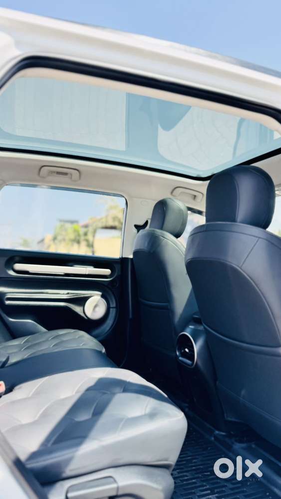 Mg Windsor Ev Essence, 2024, Electric