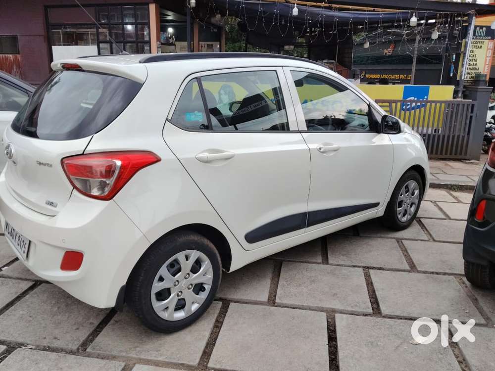 Hyundai Grand I10 2013-2016 Sportz, 2016, Petrol