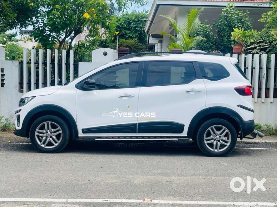 Renault Triber Rxt, 2023, Petrol