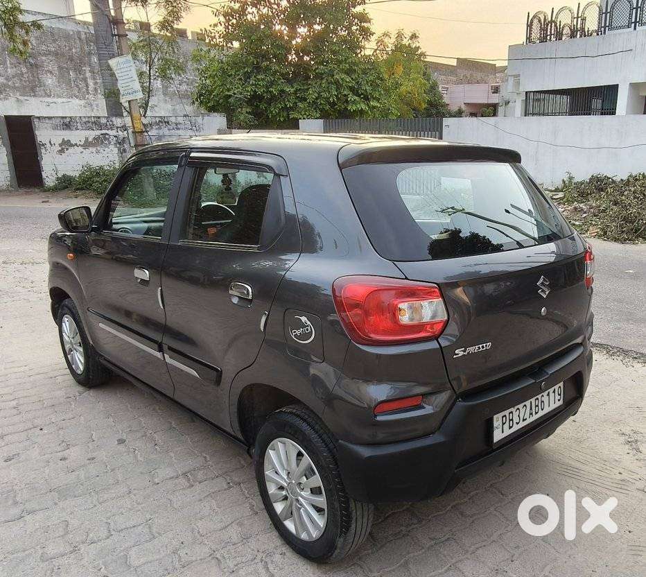 Maruti Suzuki S-presso Vxi Plus, 2022, Petrol