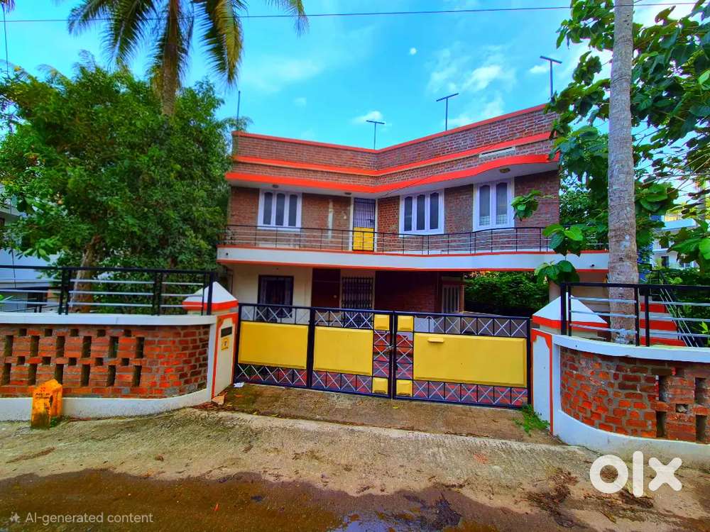 8.15 cent old redbrick house sreekariyam chavadimuk