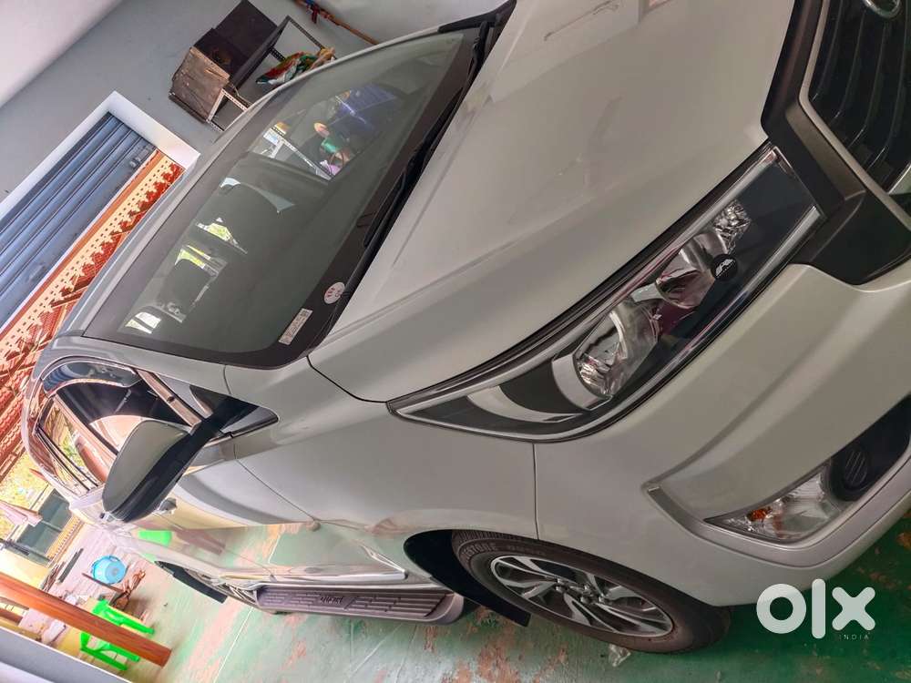 Toyota Innova Crysta 2.4 Gx Limited Edition 8 Str, 2025, Diesel