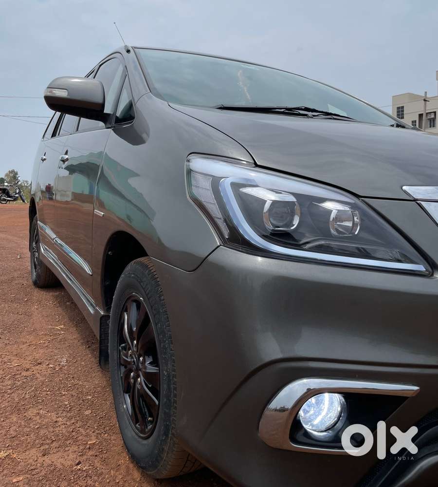 Toyota Innova Diesel 2011