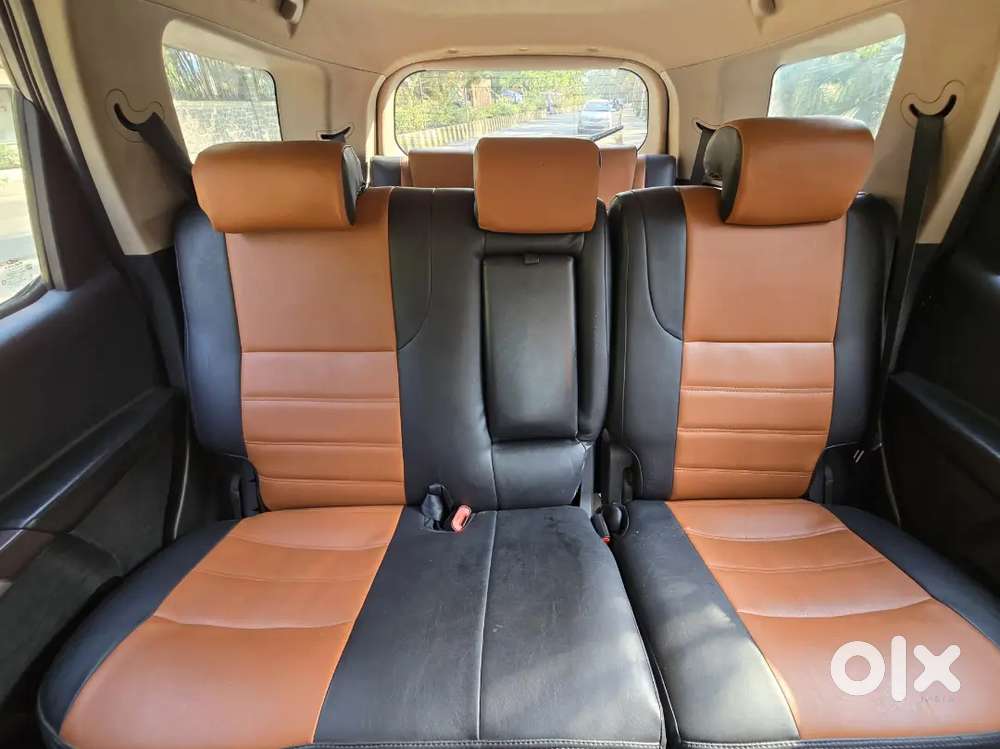 2013 Mahindra Xuv500 W8 Available In Lakeside Purple Colour
