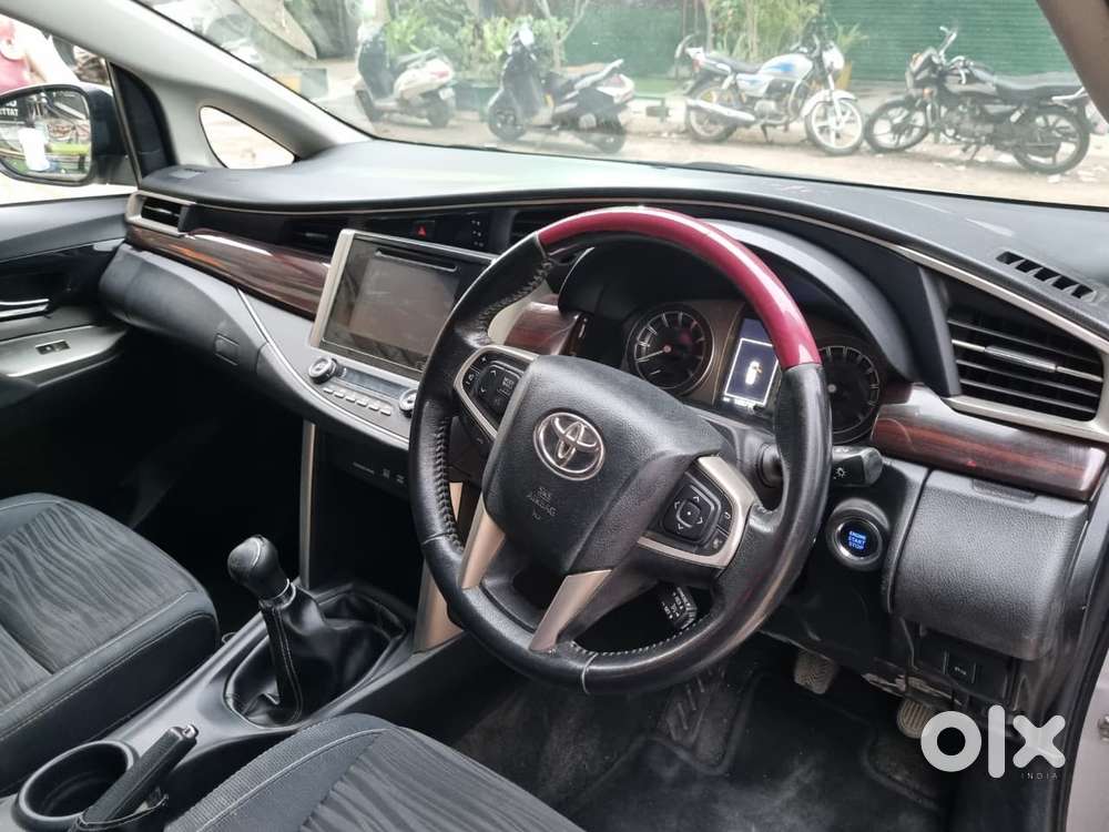 Toyota Innova Crysta 2.4 V, 2020, Petrol