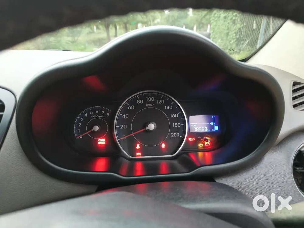 Hyundai I10 Sportz 2011