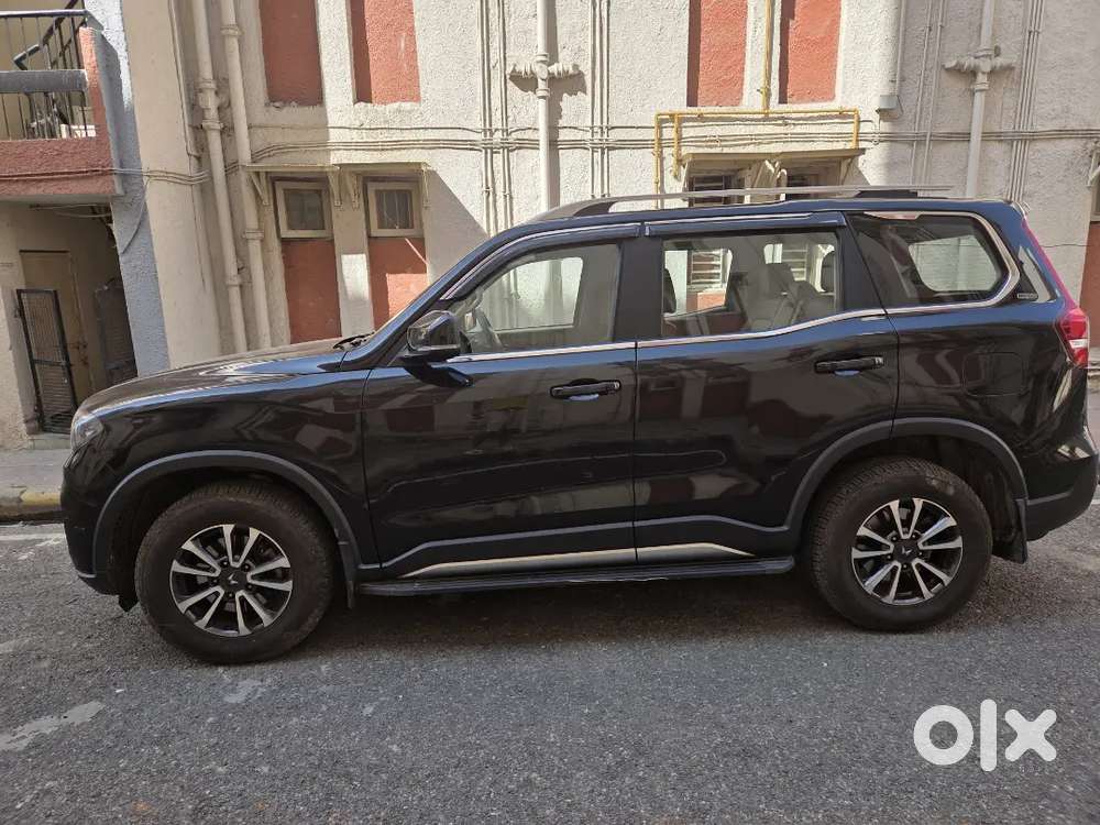 Mahindra Scorpio N Z8 Select 2025 Diesel 13600 Km Driven