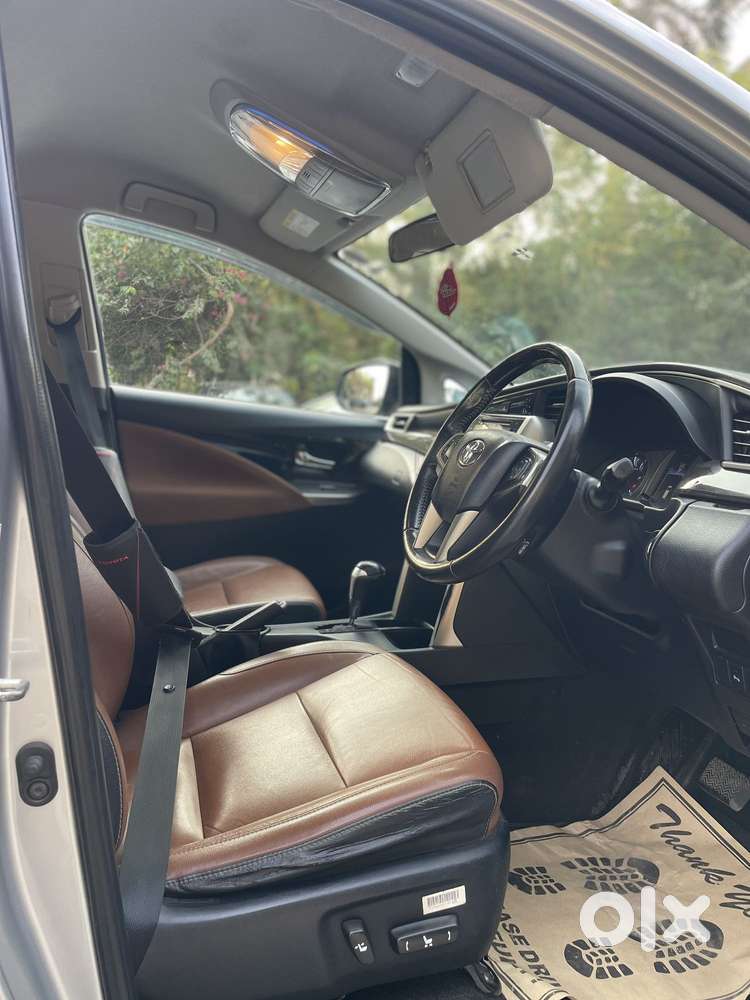 Toyota Innova Crysta 2.8 Zx At 7 Seater, 2018, Diesel