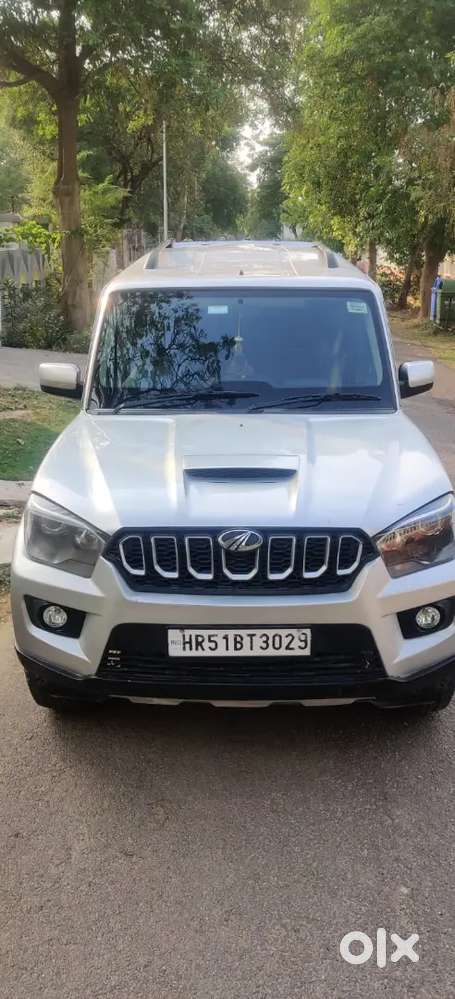 Mahindra Scorpio Classic 2018 Diesel 120000 Km Driven