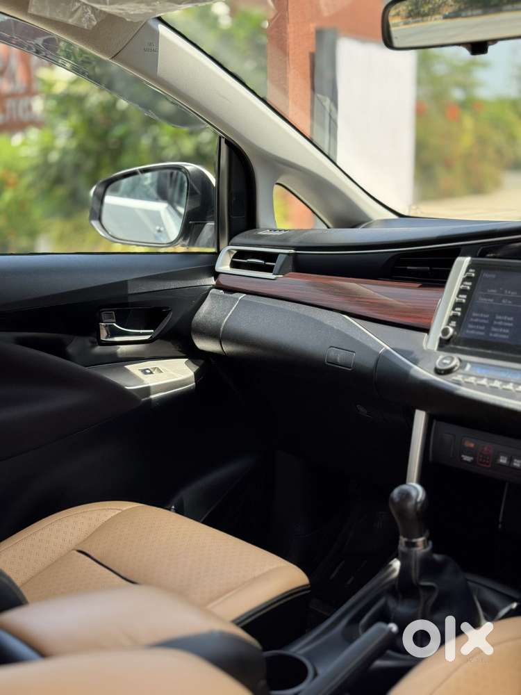 Toyota Innova Crysta 2.4 V 7 Str, 2023, Diesel