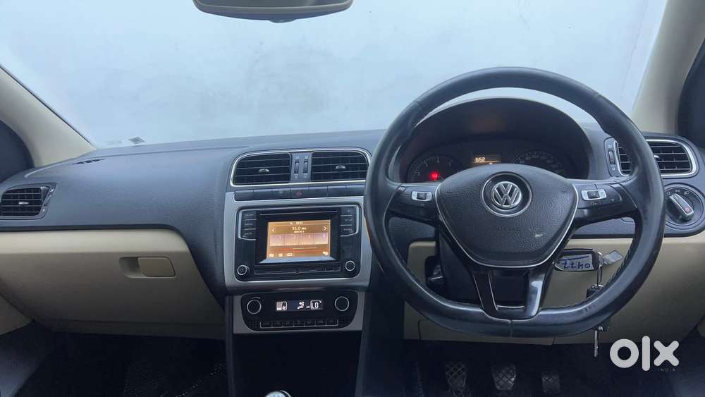 Volkswagen Ameo 1.2 Mpi Highline 16 Alloy, 2016, Petrol