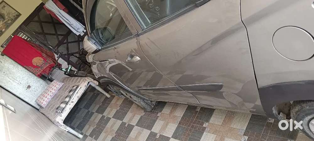 Mahindra Kuv 100 2018 Petrol
