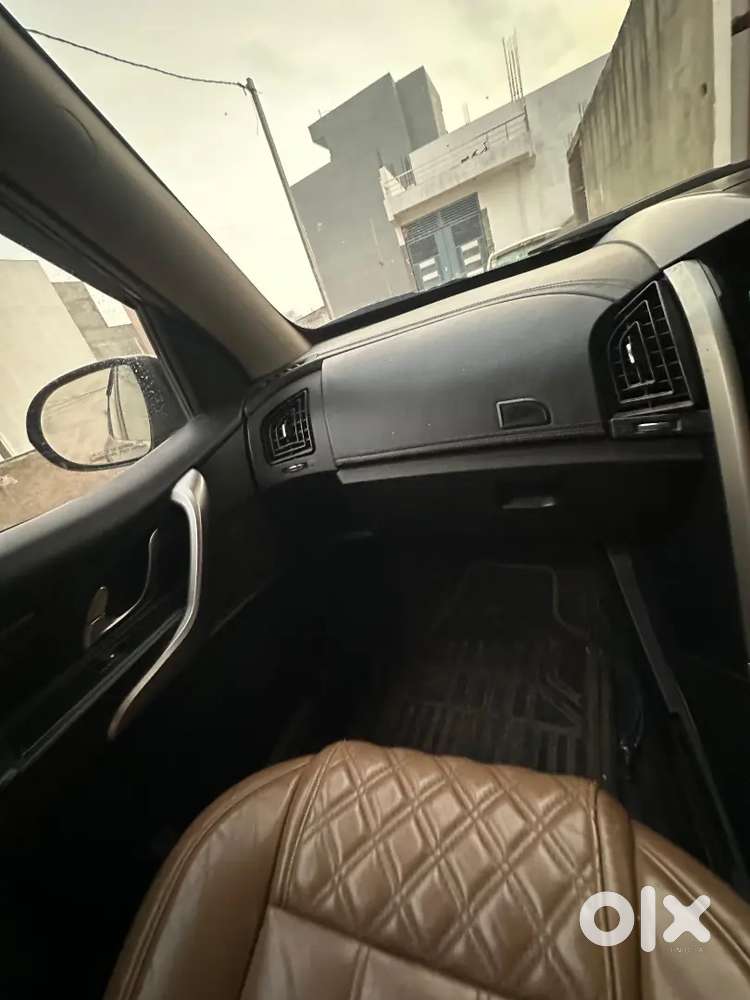 Mahindra Xuv500 2019 Diesel 66000 Km Driven