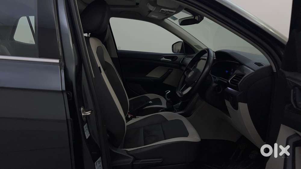 Volkswagen Taigun Topline 1.0 Tsi At (electric Seats), 2022, Petrol