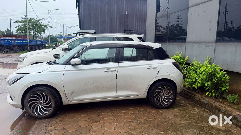 Maruti Suzuki Automatic Swift 2024 Petrol Well Maintained