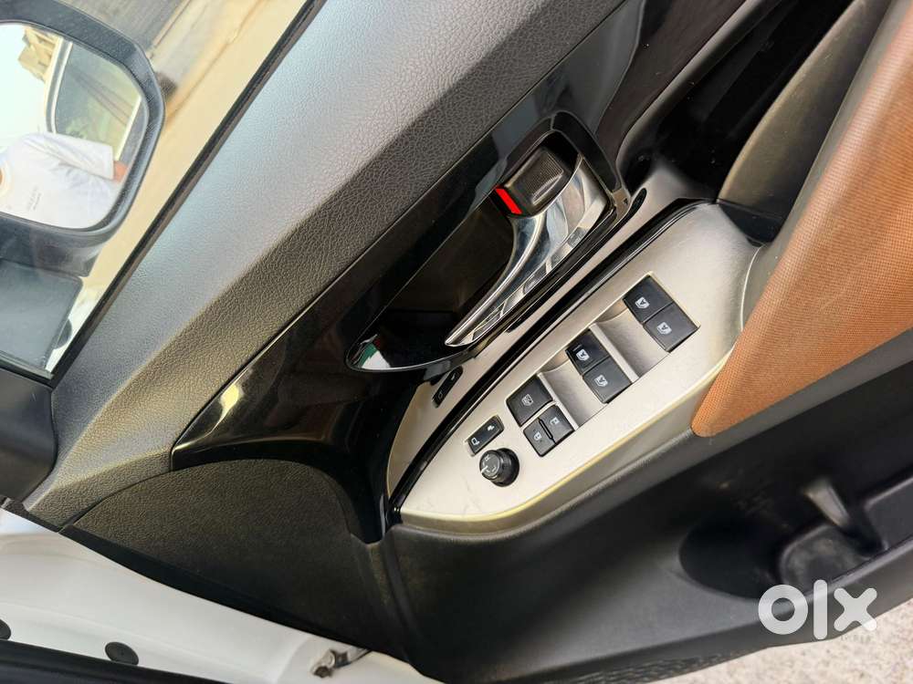 Toyota Innova Crysta [2020-ongoing] 2.7 Zx At 7 Str, 2022, Petrol