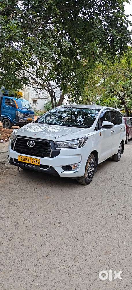 Toyota Innova Crysta 2.4 G Mt 8s, 2022, Diesel