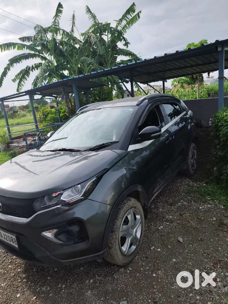 (negotiable Price)tata Nexon 2017-2020 Petrol Manual 2022